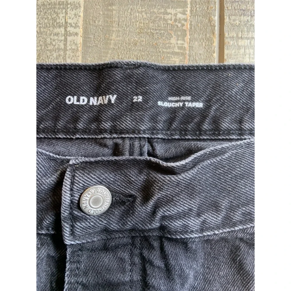 Old Navy Women's High Rise Slouchy Straight Ripped Jeans Button Fly Size 22‎
